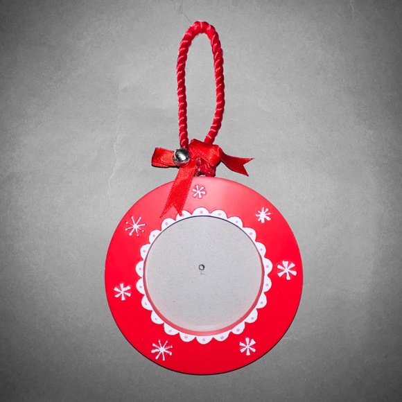 Set of 2 Red Photo Frame Christmas Ornaments - Picture 4 of 5